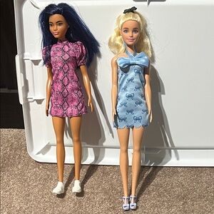 Set of Two Fashionista Dolls with Dresses